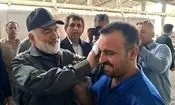 دستان پدرانه در سنگر تولید/ کارگر، خسته‌ترین اما شریف‌ترین قهرمان وطن است
