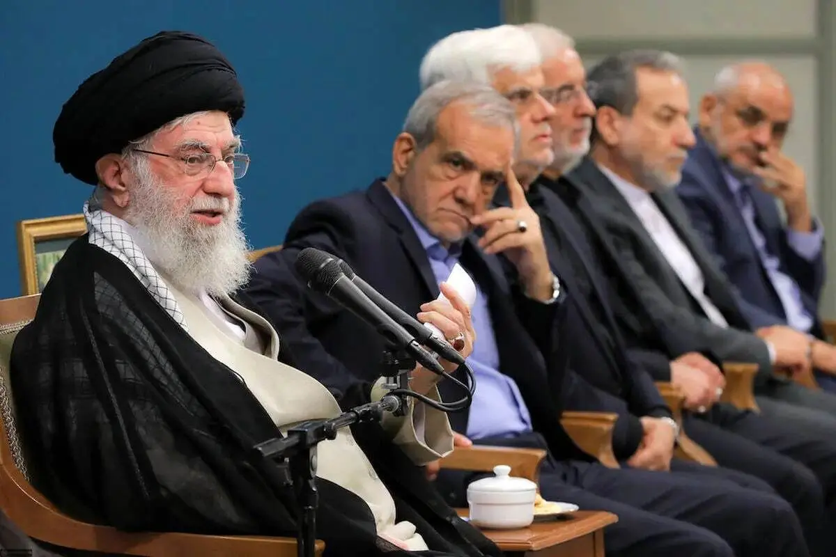 افشاگری روزنامه اصلاح‌طلب از نقشه مجلس برای دولت؛ تندروها از رهبری جلو زدند

