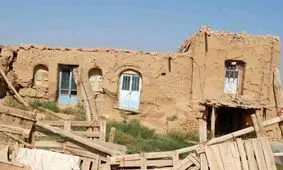 تخریب تدریجی یک روستای تاریخی دوران قاجار

