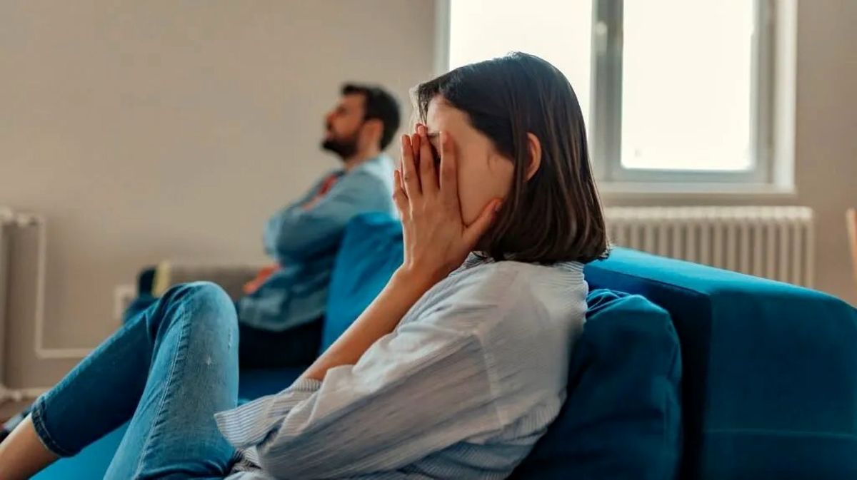 چرا تنهایی روابط ما را تخریب میکند؟