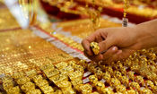 قیمت طلا، سکه و ارز ۹ خردادماه ۱۴۰۳؛ سد مقاومتی طلا شکست