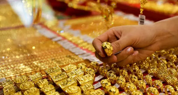 قیمت طلا و سکه ۴ دی‌ماه ۱۴۰۴؛ ریزش قیمت طلا و سکه آغاز شد؟
