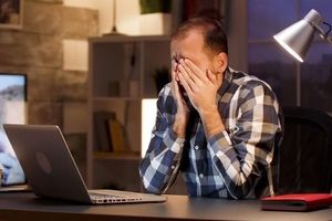 آیا نمایشگر‌ها به چشم شما آسیب می‌زنند؟