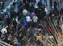 در اعتراضات حدود ۱۰ زن بازداشت و بعد از گفتگو آزاد شدند/ دولت از شب اول، با دستور رئیس‌جمهور، اعتراض را به رسمیت شناخته و مسیر گفتگو را جلو برده است/ ویدئو