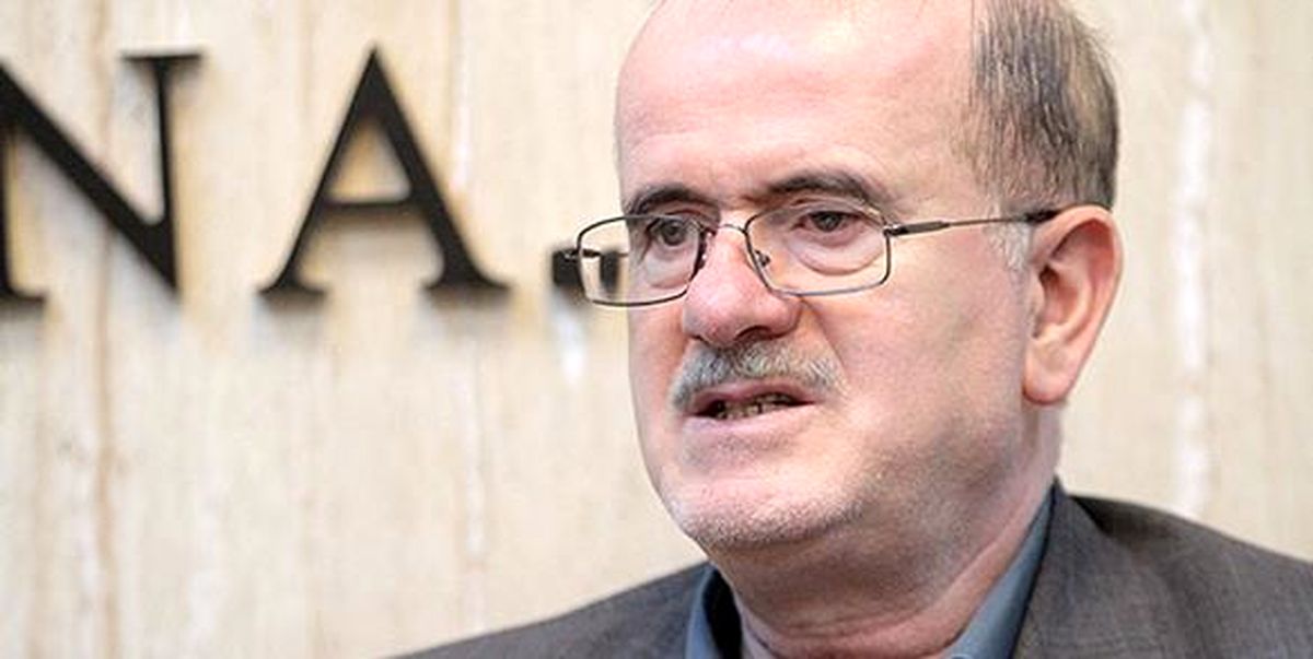 دولت جدید ارز ۴۲۰۰ تومانی را به صورت تدریجی حذف کند