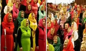  آواز خوانی گروهی از  زنان تهرانی در ایران مال/ ویدئو