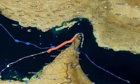کاهش چشمگیر تردد شناورها در مسیر عبور از تنگه هرمز در امتداد سواحل عمان/ تلاش‌ ایران برای حفظ کنترل خود بر این گذرگاه راهبردی دریایی