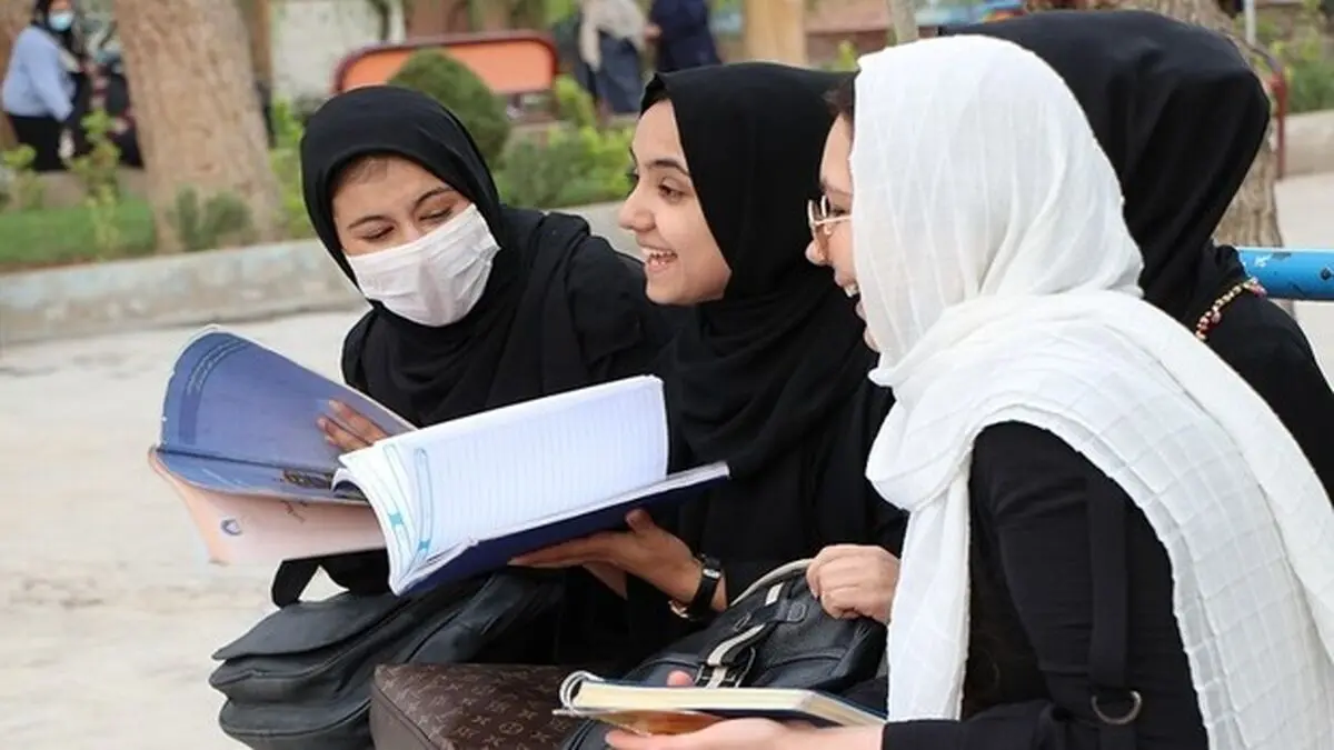 طالبان از خروج دختران برای ادامه تحصیل در خارج از کشور جلوگیری کرد