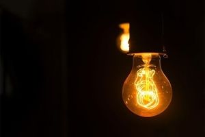 مقصر توزیع ناعادلانه برق کدام دولت بود؟