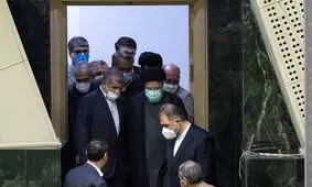 حضور رئیس‌جمهور در مجلس برای تقدیم لایحه بودجه

