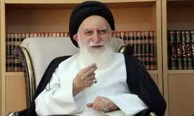 آیت الله علوی بروجردی به دست آوردن ظرفیت بمب هسته ای را مجاز دانست/ عکس