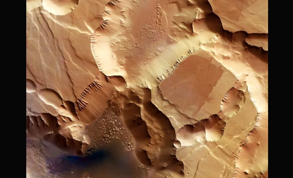 تصاویری خیره کننده‌ از منطقه «هزارتوی شب» مریخ/ ویدئو