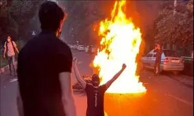 منحصر کردن اعتراضات به توطئه بیگانگان معترضان و مردم را عصبانی‌تر می‌کند