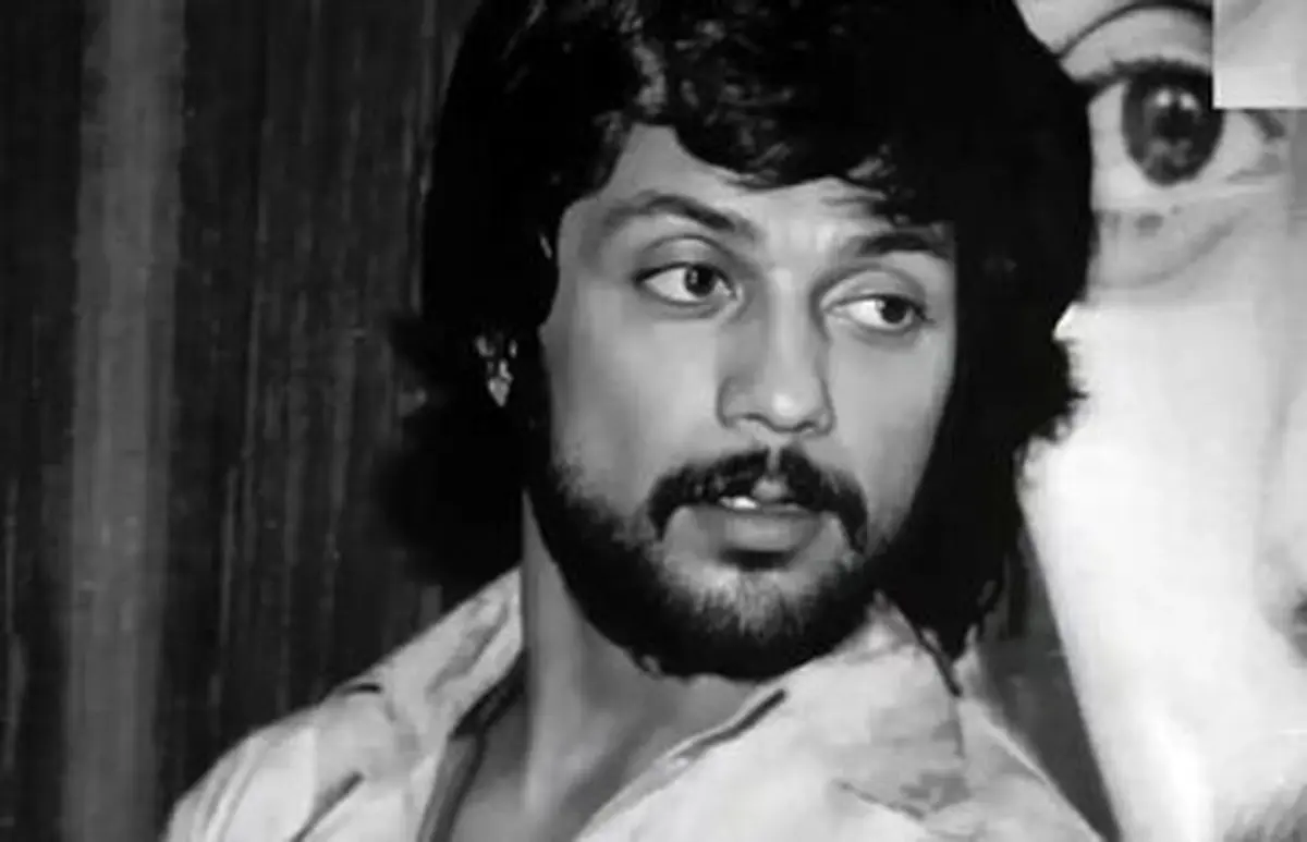 داریوش: صدای من غمگین است چون چیزی جز غم وجود ندارد / چیزی در دنیا نیست که بشود به آن دل بست