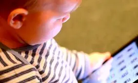 اعتیاد عجیب به گجت ها در کودکان