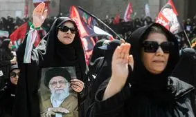 حضور پررنگ زنان در مراسم وداع با رهبر انقلاب/ تصاویر