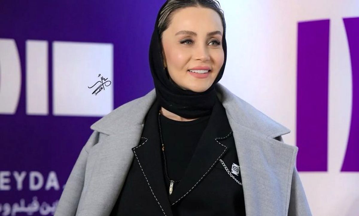  استایل اسپرت و غیرمنتظره حدیث فولادوند در مراسم تجلیل از گلاب آدینه 