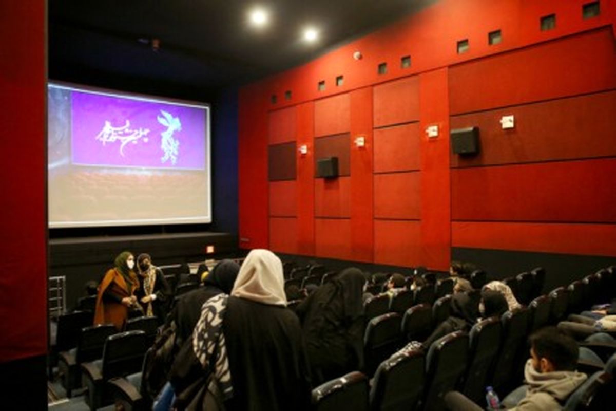 متاسفانه باز هم خبری از سیمرغ مردمی نیست/ جزییات میزبانی سالنهای سینما در فجر ۴۲
