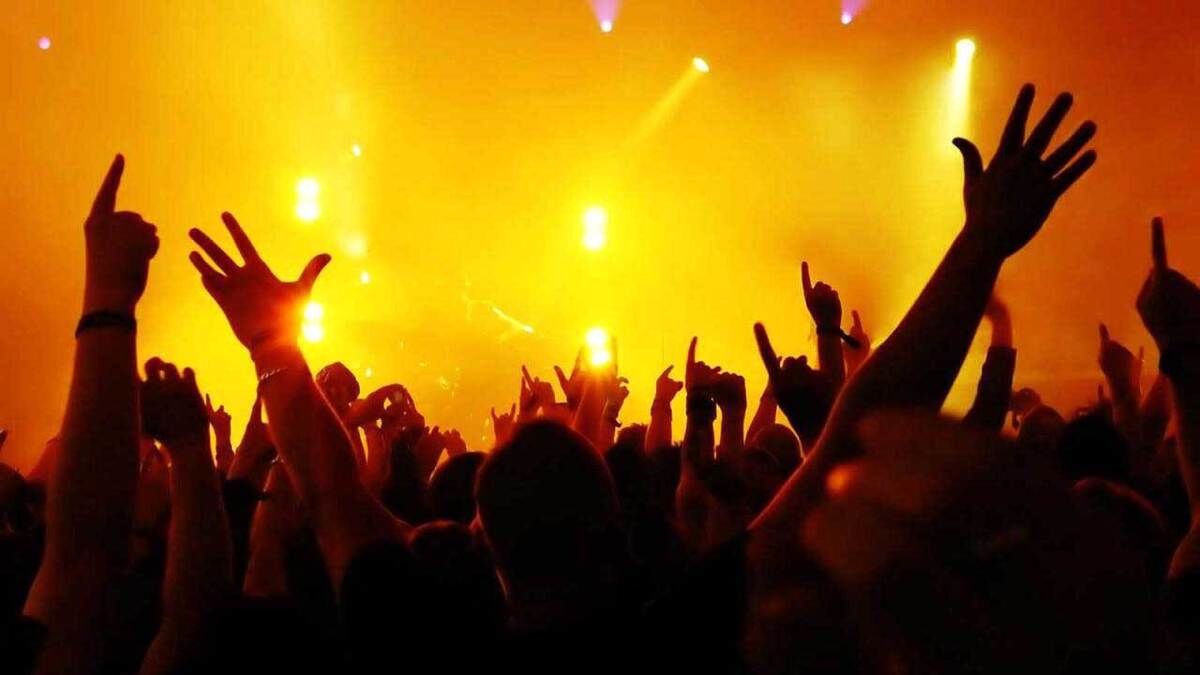 واکنش دادستان طرقبه و شاندیز به خبر دستگیری 173 نفر در مهمانی مختلط