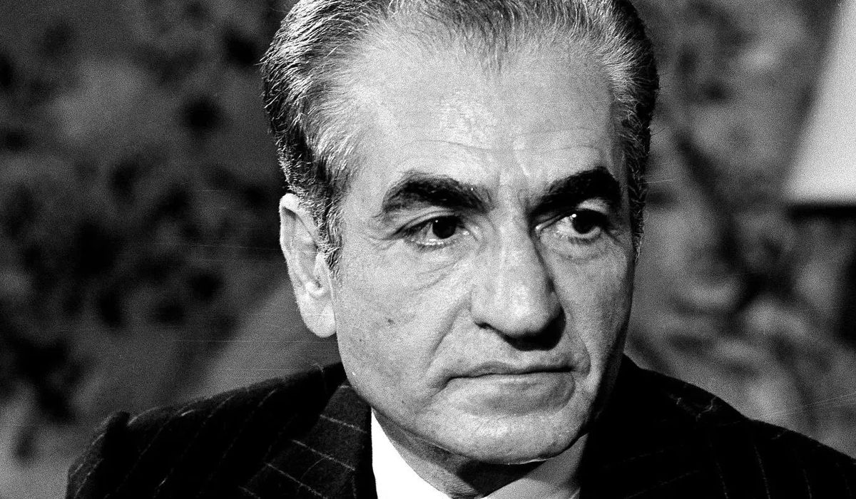 سفر به تاریخ؛ مادرزن آلمانی «محمدرضا پهلوی» در کنار دختران بختیاری در اصفهان/ عکس