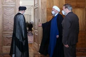 حضور همزمان روحانی و رئیسی در انتخابات خبرگان / شما به کدام چهره رای می‌دهید؟