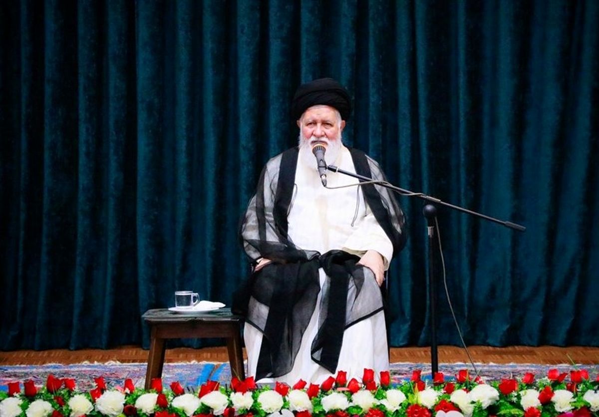 علمالهدی: مالیات جدا از خمس و زکات، خود بهطور مستقل پشتوانه فقهی دارد/ هرکس که در این جامعه زندگی میکند و از امنیت بهره میبرد، باید مالیات بپردازد