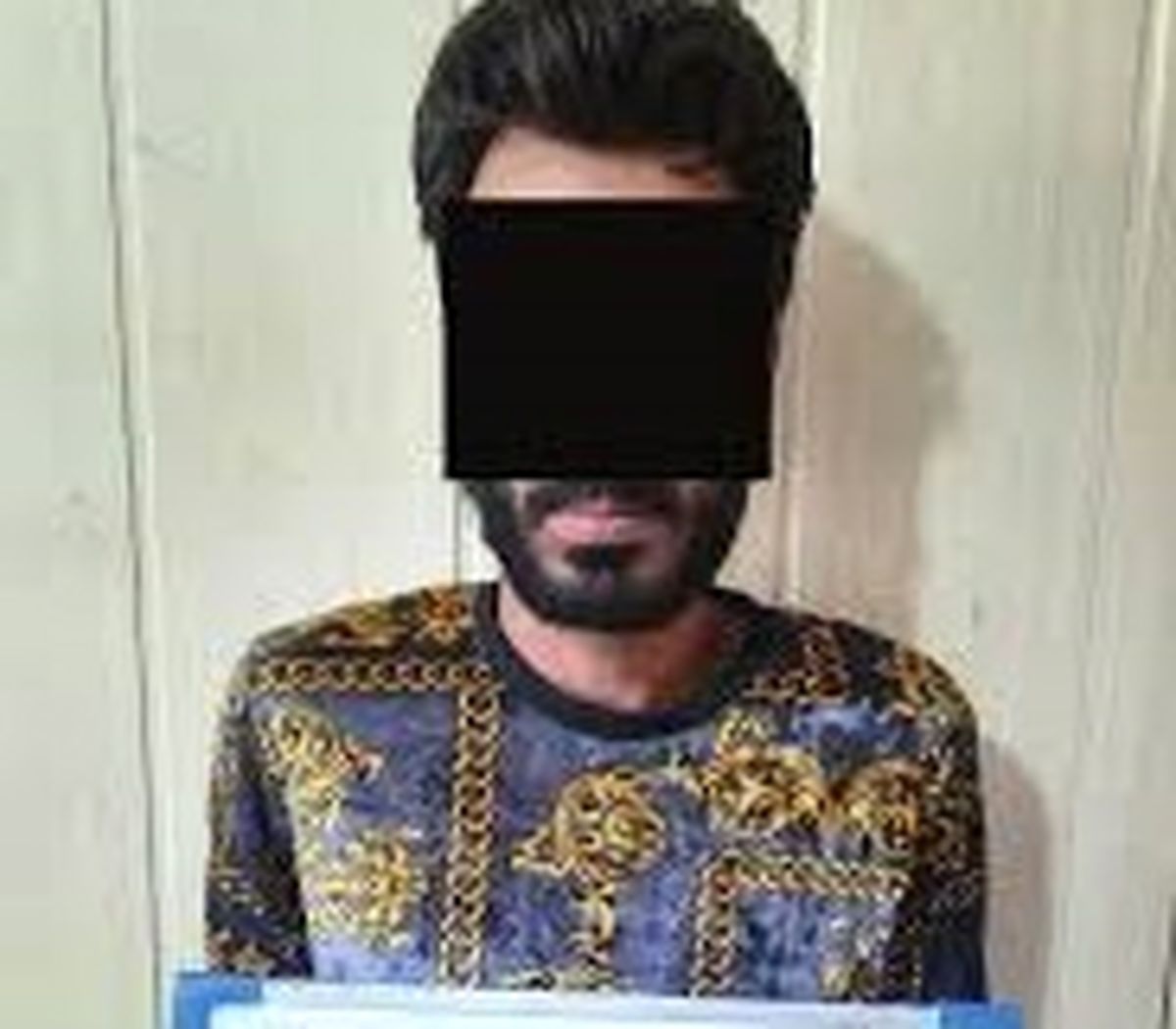 جغد شوم باغ ویلاها ،آواز زندان خواند