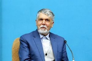  ادای احترام وزیر ارشاد به پاپ فرانسیس در محل کلیسای سن پیتر/ عکس