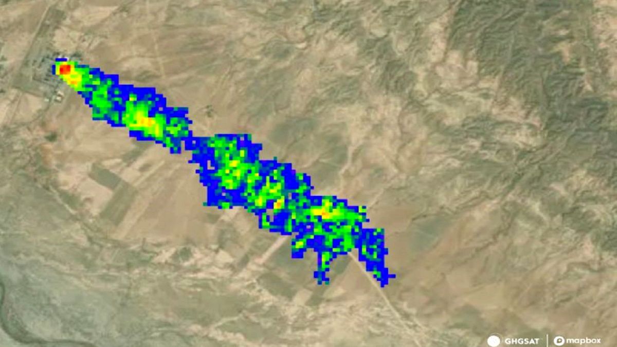 توده عظیم ابر متان در آسمان استان فارس رویت شد/ شرکت ملی نفت ایران بزرگترین تولیدکننده گاز گلخانه‌ای در جهان