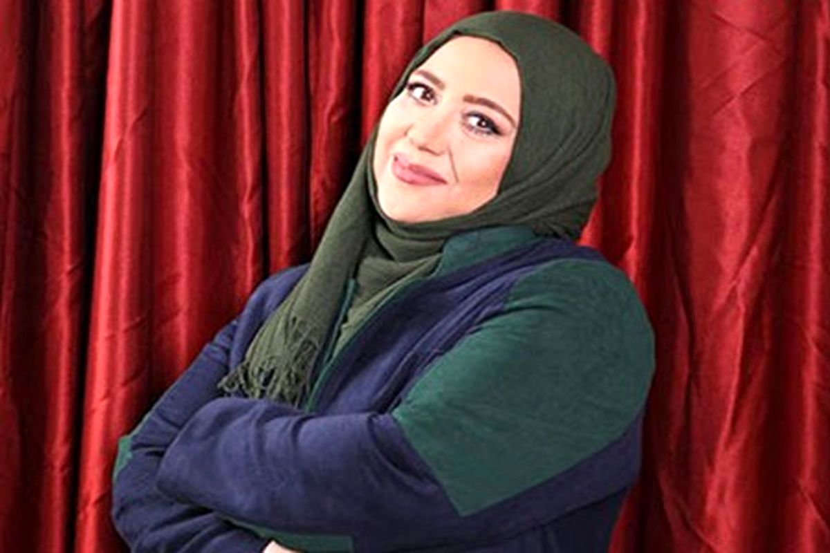 رفتار شرم آور دختر و پسر با خانم بازیگر/ ویدئو