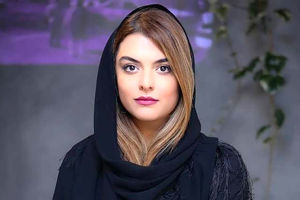 بازیگر ممنوع الکار، مادر شد