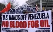 تجمع مقابل کاخ سفید در مخالفت با توطئه علیه ونزوئلا/ ویدئو