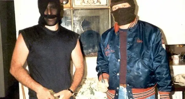 جفری اپستین دلال اسلحه برای ایران بود! | پای اپستین به ماجرای ایران ـ کنترا هم باز شد | افشای رابطه عجیب اپستین، عدنان خاشقچی و سیروس هاشمی در اسناد تازه