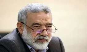 پزشکیان با تهدید به استعفا جلوی ابلاغ قانون حجاب را گرفت

