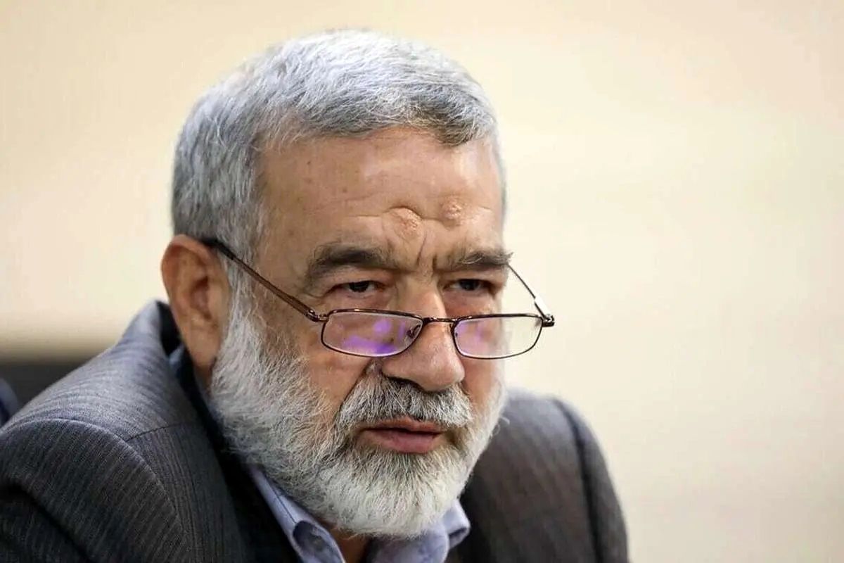  پزشکیان با تهدید به استعفا جلوی ابلاغ قانون حجاب را گرفت 