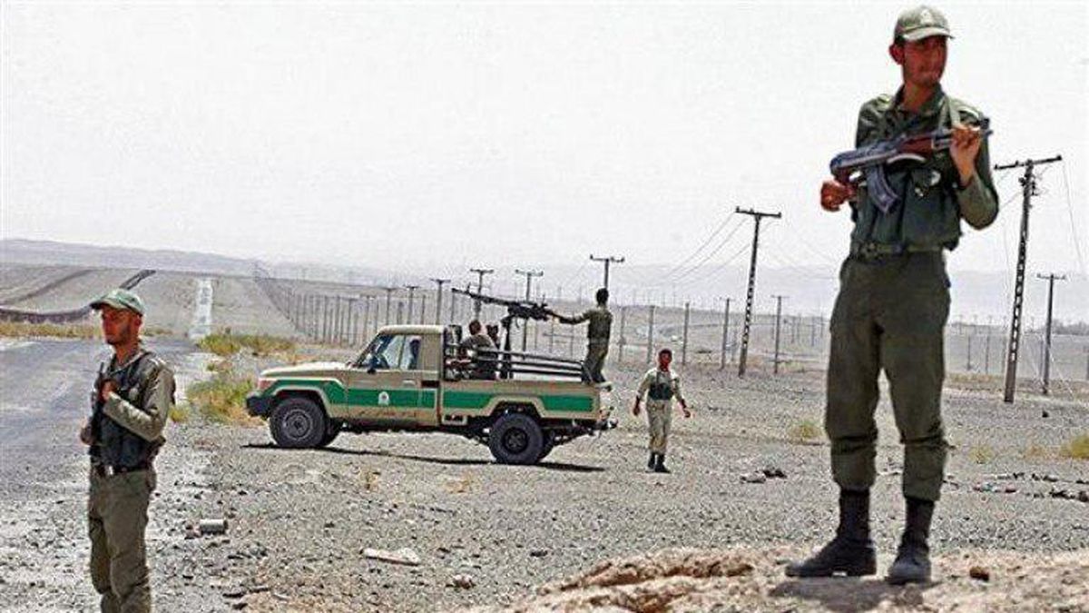 درگیری شدید بین مرزبانان ایرانی با طالبان/ تکذیب تصرف پاسگاه‌های مرزی ایران / ویدئو