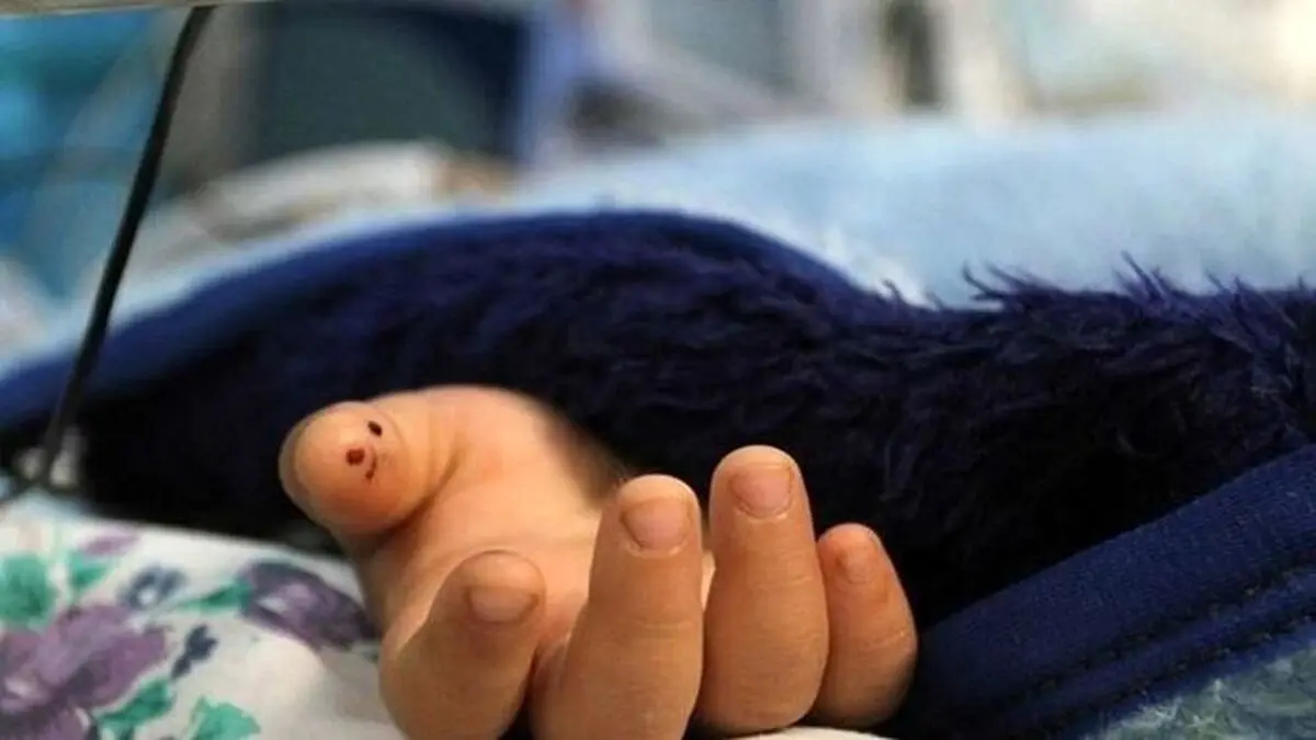 زنده به گور شدن دختربچه در آوار روستای آبینه