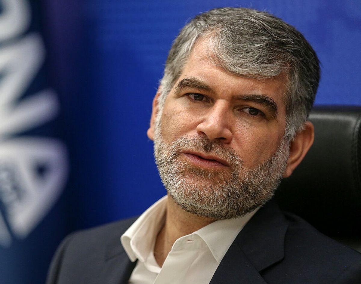 قیمت برنج در بازار همچنان نزولی است/ مشکلی برای تامین نان و گندم نداریم