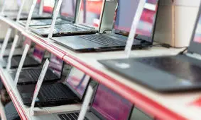 بازار لپ تاپ خلوت تر از همیشه؛ افزایش ۳۰ تا ۴۰ درصدی قیمت ها در یک ماه