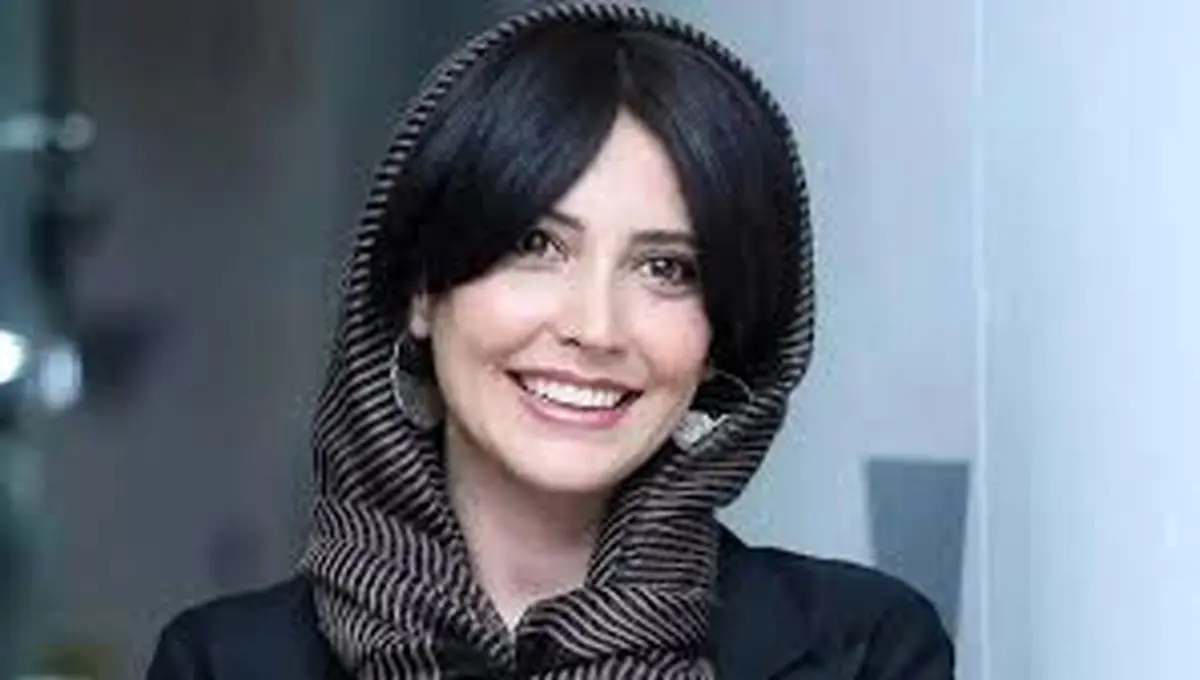 تصویری از شبنم قربانی در پشت صحنه اولین فیلمش 