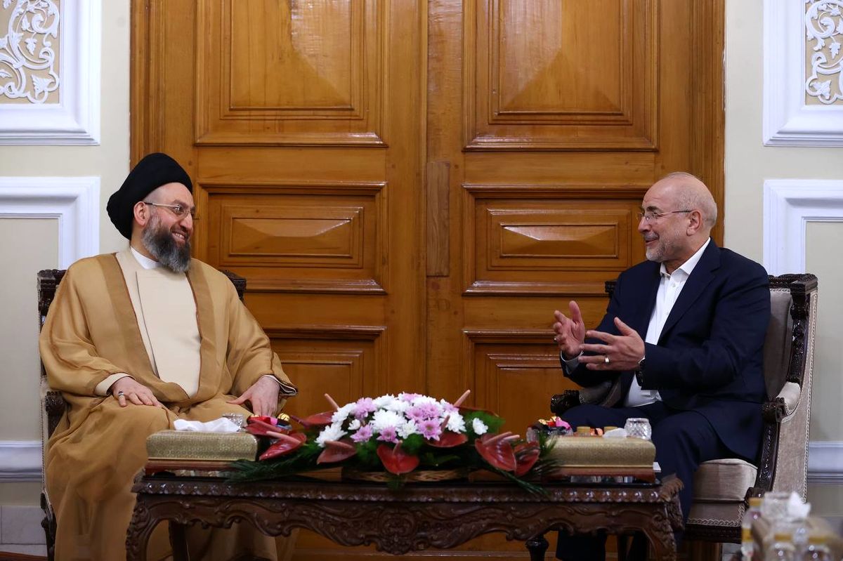 دیدار حکیم با قالیباف؛ تأکید بر گسترش همکاریهای پارلمانی و حمایت از ثبات منطقه