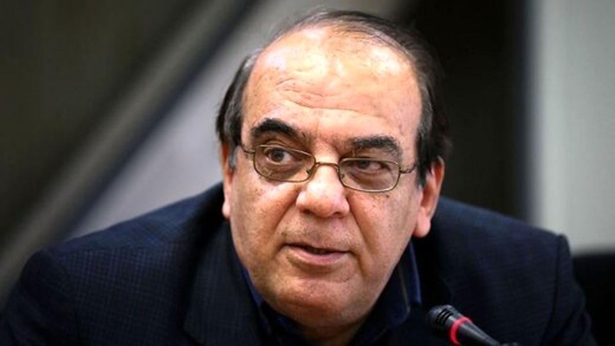 انتقاد عبدی از «ناهماهنگی در اطلاع رسانی پیاپی» ایران درباره مذاکرات وین