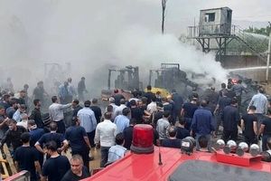 حریق کارخانه لاستیک‌سازی در حومه تهران و سوختگی ۵۰ نفر 

