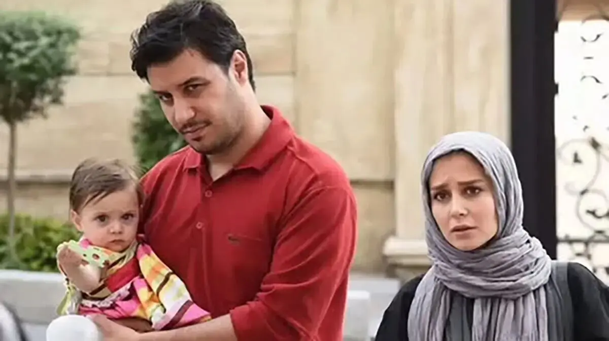 دیدار احساسی جواد عزتی با دختر گمشده‌اش ساحل بعد از 12 سال دوری و بی‌خبری/ ویدئو