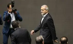 پزشکیان: با مکرون در نیویورک مذاکره می کنم/ آمریکا اول دوستی خود را ثابت کند بعدا مذاکره
