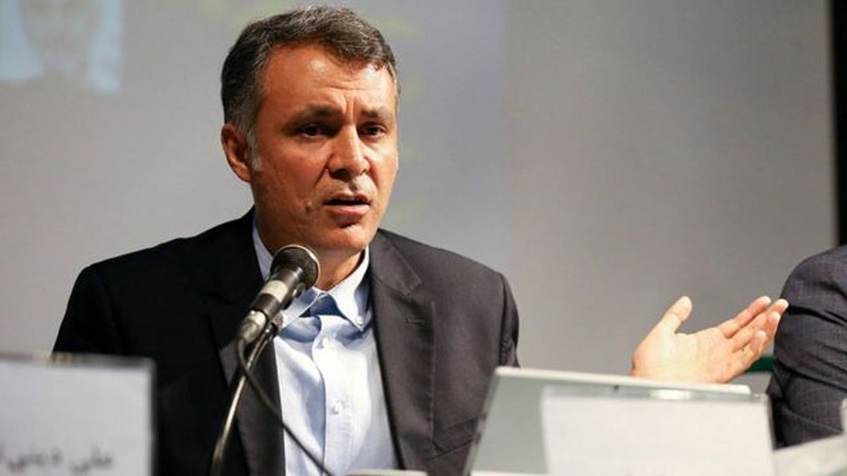 جامعه با بار سنگین بی اعتمادی هم دست و پنجه نرم میکند