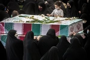 تشییع ۱۵۰ شهید گمنام دفاع مقدس در تهران/ ویدئو