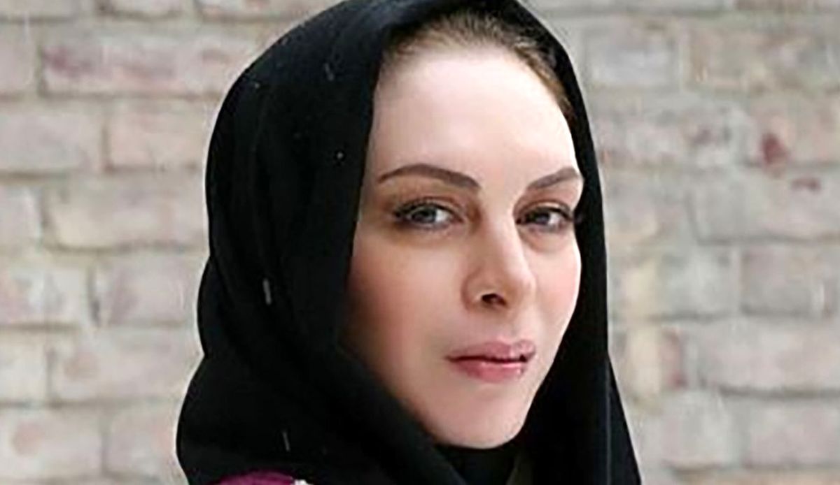 افسانه بایگان با پسر و عروسش