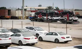 قالیباف از واردات خودروی دست دوم می گوید، عبدالملکی تکذیب می کند / علت تناقض و عدم هماهنگی دولت چیست؟