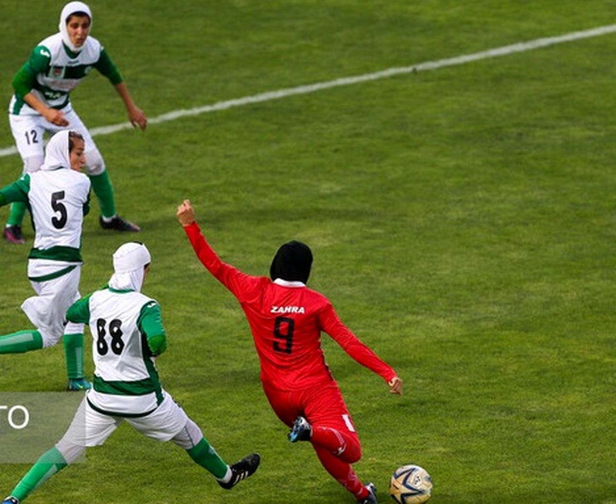 پیروزی پرگل تیم‌های کرمان در هفته دوم لیگ فوتبال زنان

